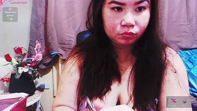 Snapshot of Alliayah_Hollyx chatting on December 2024 02:00:01 PM Alliayah Hollyx online show from December 2024 02:00:01 PM