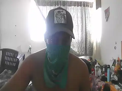 Snapshot of and_mtz chatting on June 2026 07:41:01 PM and mtz online show from June 2026 07:41:01 PM