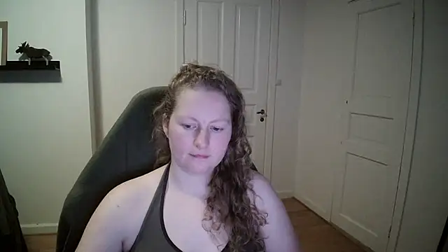 Girlnina-1995 online show from December 2024 11:45:02 AM