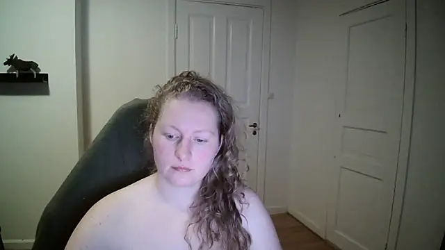 Girlnina-1995 online show from December 2024 10:56:01 PM
