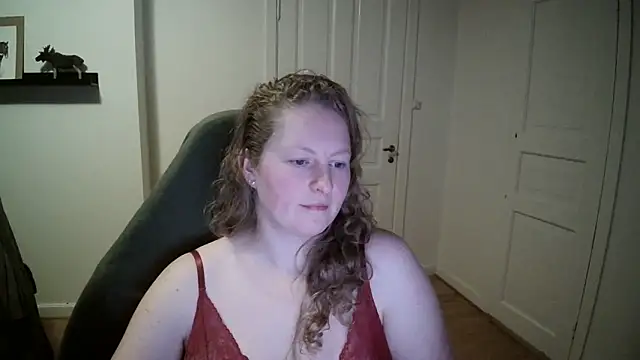 Girlnina-1995 online show from December 2024 05:19:01 PM