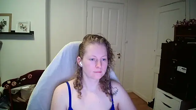 Girlnina-1995 online show from February 2026 09:58:02 AM