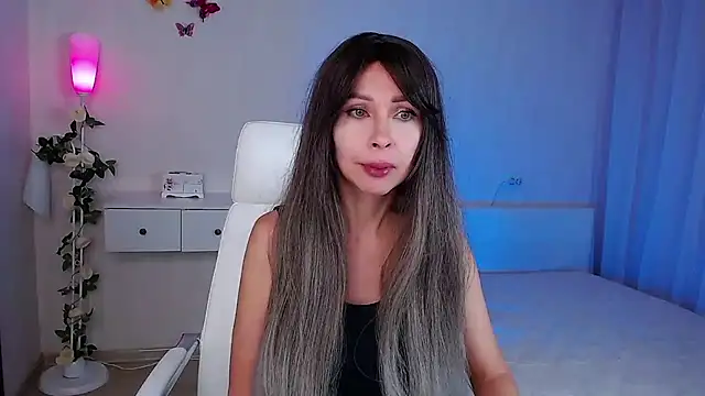 wendifoste online show from October 2025 06:15:01 PM