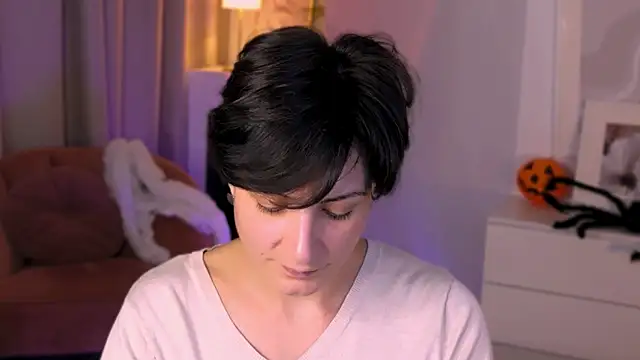 Snapshot of LorenDaze chatting on November 2025 02:16:02 PM LorenDaze online show from November 2025 02:16:02 PM