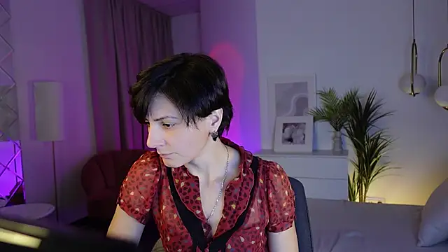 Snapshot of LorenDaze chatting on November 2025 02:06:02 PM LorenDaze online show from November 2025 02:06:02 PM