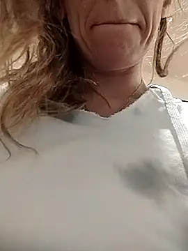 Snapshot of eatmeplease44 chatting on September 2025 09:36:02 PM eatmeplease44 online show from September 2025 09:36:02 PM