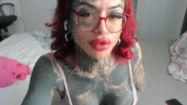 tamarapervert online show from April 2026 04:55:01 PM