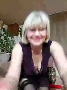 Snapshot of IrmaRose chatting on February 2025 01:27:01 PM IrmaRose online show from February 2025 01:27:01 PM