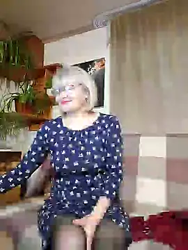 Snapshot of IrmaRose chatting on February 2025 01:19:02 PM IrmaRose online show from February 2025 01:19:02 PM
