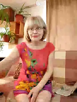 Snapshot of IrmaRose chatting on March 2025 07:08:02 AM IrmaRose online show from March 2025 07:08:02 AM