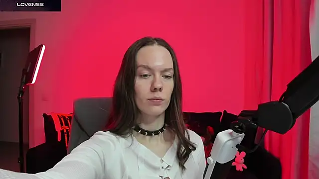 DivineBite online show from February 2026 04:12:02 PM