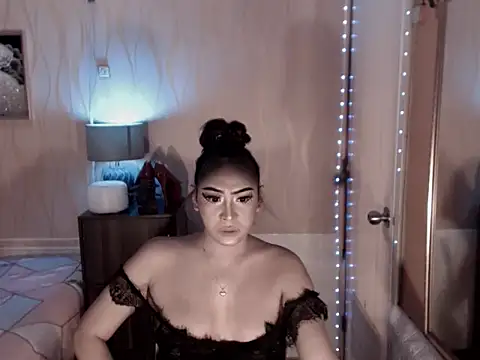 Biancafoxie online show from November 2025 05:06:02 AM