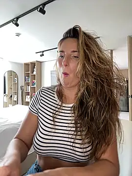 Thescorpionfr online show from February 2026 04:13:01 PM