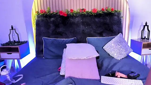 Karlagonzales  online show from January 2025 08:19:02 PM