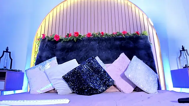 Karlagonzales  online show from February 2025 02:14:02 PM