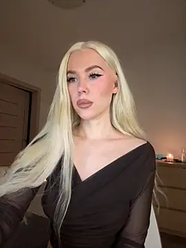 xDinnax online show from November 2025 01:32:01 PM