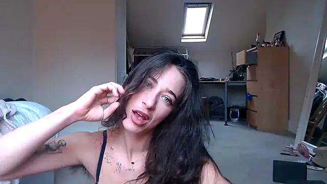 KlaraDelgado online show from September 2025 12:09:02 PM