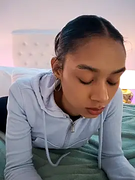 Leaberry online show from February 2026 02:59:02 PM