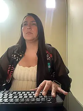 kendall 52 online show from March 2026 03:04:02 PM