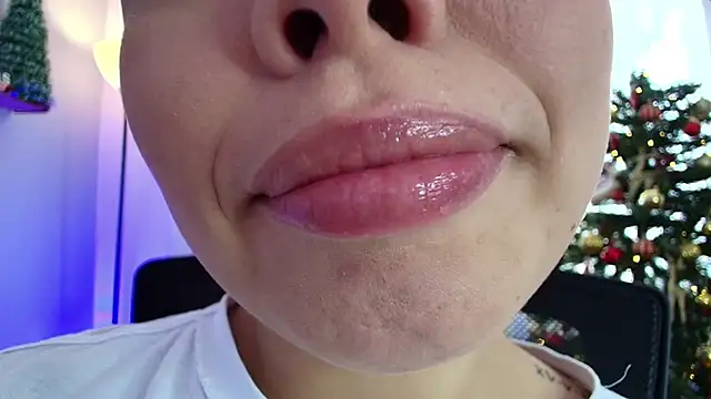 lisbet21x online show from December 2024 02:15:01 PM