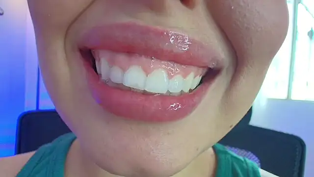 lisbet21x online show from February 2025 06:56:02 PM