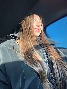 EvaCatt online show from December 2024 04:28:02 AM