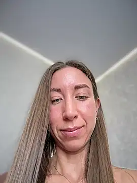 Snapshot of EvaCatt chatting on July 2026 03:32:01 AM EvaCatt online show from July 2026 03:32:01 AM