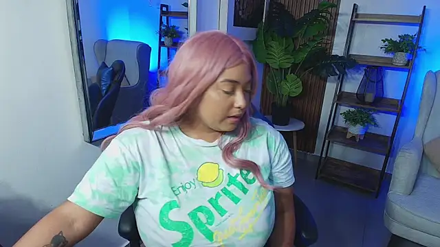 Kenya--Buhle online show from October 2025 06:09:01 PM