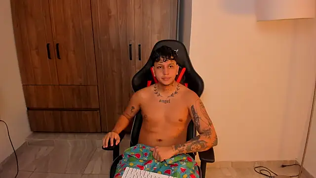 Jake simons online show from September 2025 02:34:02 AM