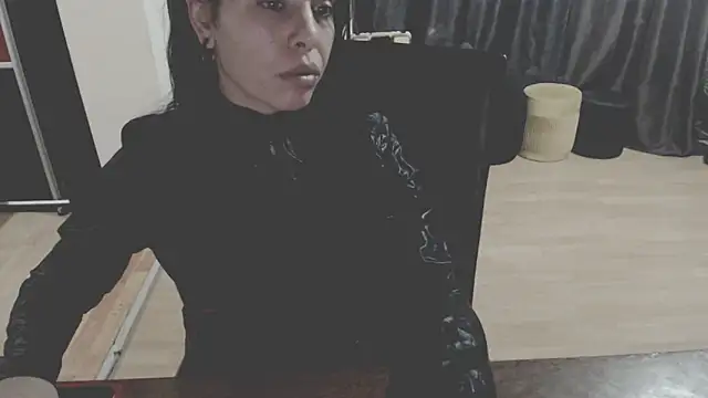 GoldenSasha online show from September 2025 02:33:01 PM