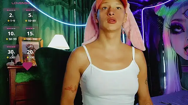 Summer XO online show from March 2026 10:05:01 PM