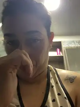 Snapshot of andreaisis2 chatting on February 2026 05:56:01 PM andreaisis2 online show from February 2026 05:56:01 PM