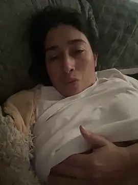 andreaisis2 online show from April 2026 02:21:01 PM