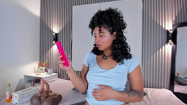 Zafiiraa online show from March 2026 12:31:02 PM