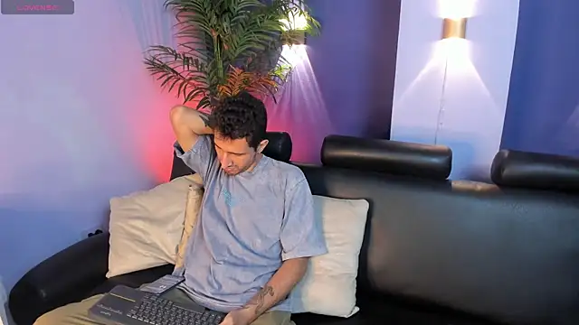 sam bisex online show from April 2026 03:55:01 AM