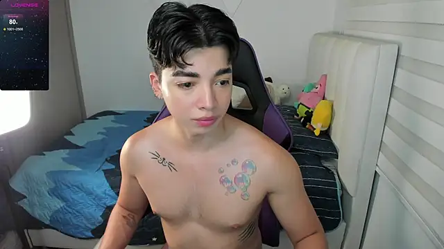 santy7v7 online show from October 2025 01:19:01 PM