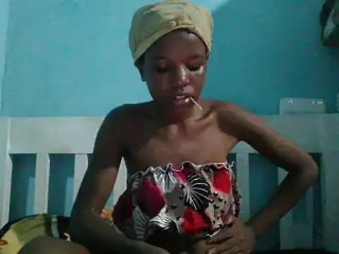 sweetchic  online show from February 2025 05:25:02 PM