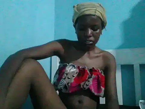 sweetchic  online show from February 2025 05:15:01 PM