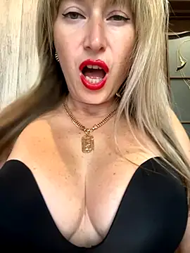 Kittenforyou online show from October 2025 12:14:01 PM