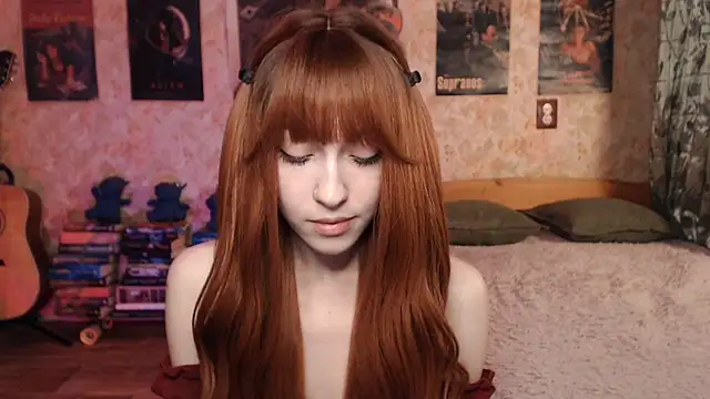 Snapshot of Friendly_Ellie chatting on September 2025 11:08:01 PM Friendly Ellie online show from September 2025 11:08:01 PM