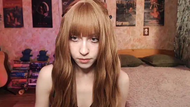 Snapshot of Friendly_Ellie chatting on October 2025 11:15:01 PM Friendly Ellie online show from October 2025 11:15:01 PM