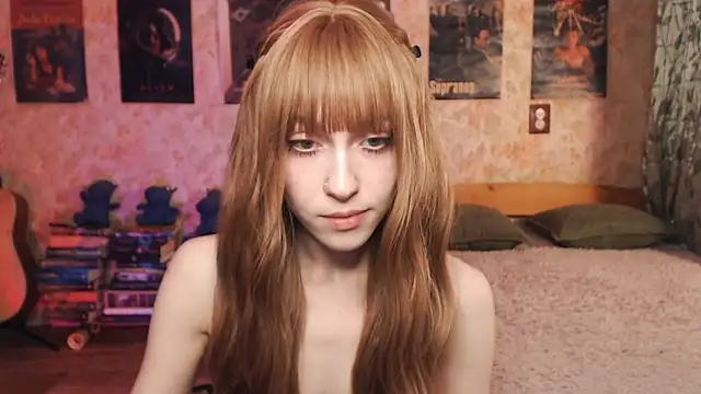 Snapshot of Friendly_Ellie chatting on October 2025 11:26:02 PM Friendly Ellie online show from October 2025 11:26:02 PM