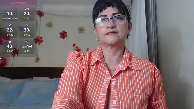 Snapshot of ISABEEL_SOFIA01 chatting on September 2025 10:29:01 AM ISABEEL SOFIA01 online show from September 2025 10:29:01 AM