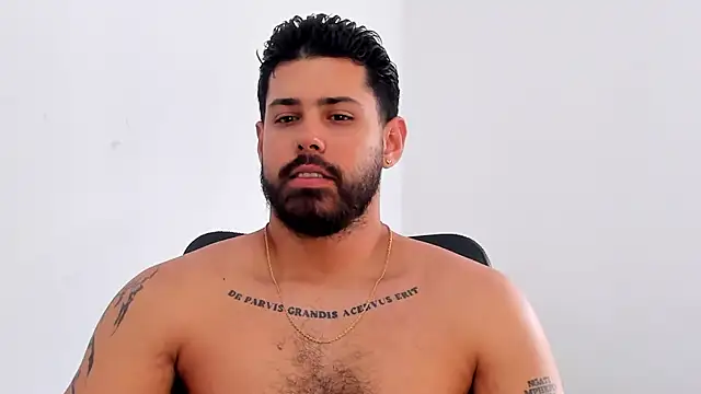 Justyn Torres online show from October 2025 03:05:02 PM