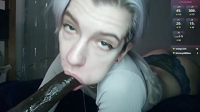 Snapshot of cruellagoth666 chatting on May 2026 12:44:01 PM cruellagoth666 online show from May 2026 12:44:01 PM