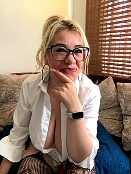 salomesweet13 online show from October 2025 05:42:01 PM