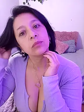 camilalatti online show from September 2025 05:37:01 PM