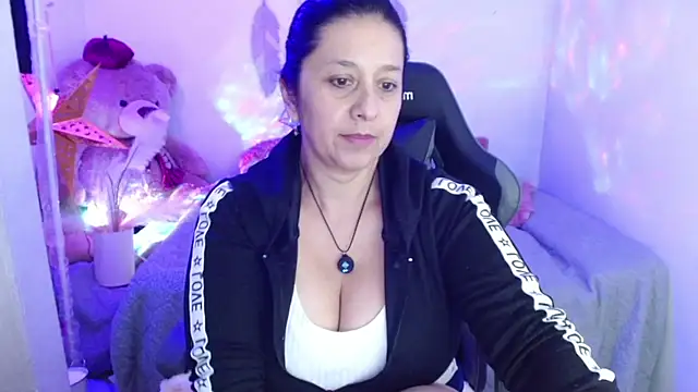 camilalatti online show from March 2026 01:38:01 AM