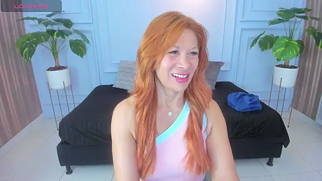 cintiagreyx online show from April 2026 11:32:01 AM