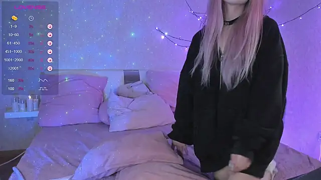 Snapshot of Misty_Shadow chatting on December 2024 12:41:02 AM Misty Shadow online show from December 2024 12:41:02 AM